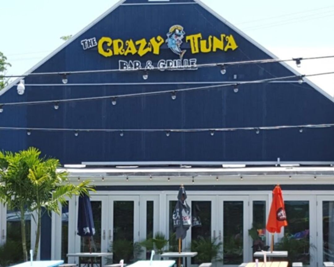 Crazy Tuna Bar & Grille