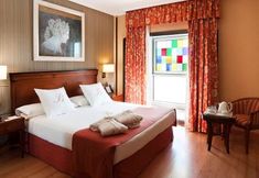 Lain-lain 4 Hotel Becquer Seville