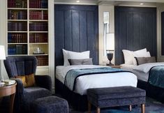 Others 4 Kamp (Executive)