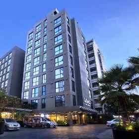 Galleria 12 Sukhumvit 1, Hotel HOSTBKK Arts Center / Dance Studio