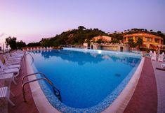 Bangunan 7 Sole Mare Villaggio