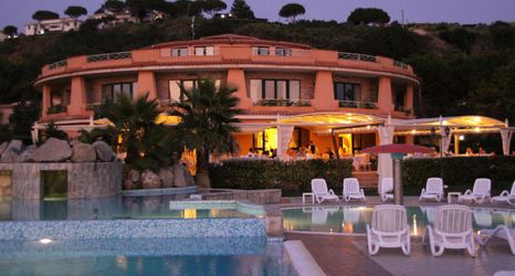 Bangunan 2 Sole Mare Villaggio