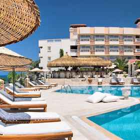 EXTERIOR_BUILDING 1 โรงแรมคารินา (เดิมชื่อ คารินาสตูดิโอ), โรงแรม & ที่พัก บ้านพระแม่มารี