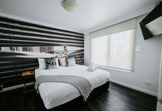 Bedroom 2 SoYa Apartment Hotel (ex Darling Apartments)