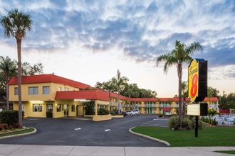 Exterior 4 Super 8 By Wyndham Sarasota Near Siesta Key