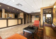Lobby 5 Ramada By Wyndham Surrey/Langley