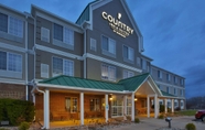 Bên ngoài 2 Country Inn and Suites By Radisson Big Rapids MI