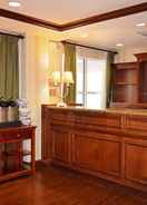 LOBBY Country Inn & Suites By Radisson Knoxville At Cedar Bluff TN