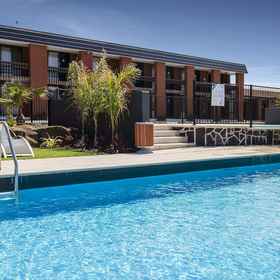 EXTERIOR_BUILDING 1 Country Comfort Warrnambool, Warrnambool Hotels