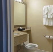 Bilik Tidur 3 Country Inn & Suites By Radisson, Fredericksburg South (I-95), VA