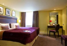 Bedroom 6 Manchester Airport Stanley Hotel