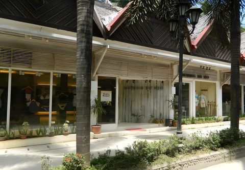 Exterior Budget Room Boracay Island Hostel