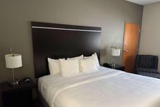 Bilik Tidur Comfort Inn Huntington Near University Area