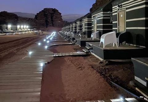 Bangunan Wadi Rum Mazayen Camp