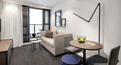 Others 2 Quest On St Kilda Road