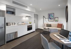 Others 6 Quest On St Kilda Road