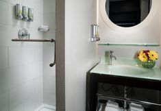 Others 5 Five Seattle