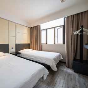 Hotel Main Pic 1 Happy Hotel (Shanghai Xinzhuang Happy Road), Movenpick Hotels