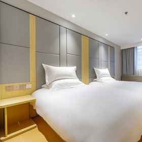 Hotel Main Pic 1 MeYou Hotel (Shanghai Hongqiao Road Metro Station Branch), Ji Hotel Shanghai Hongqiao Zhongshan West Rd Branch-Parking Lot Hotels