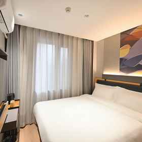 Hotel Main Pic1Home Inn Style Golden Beijing Ping'anli Metro Station,宋庆龄故居飯店