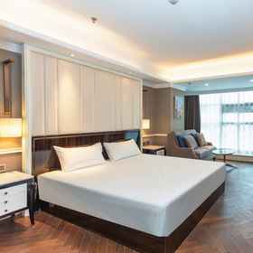 Hotel Main Pic 1 Net fish e-sports hotel Yingao Road subway station shop, 殷高西路橋 ホテル