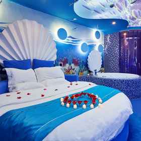 Hotel Main Pic 1 Pinai Film Theme Hotel (Beijing International Trade Baiziwan Subway Station), Wanda Plz CBD Br. Ev Charging Stn. Hotels