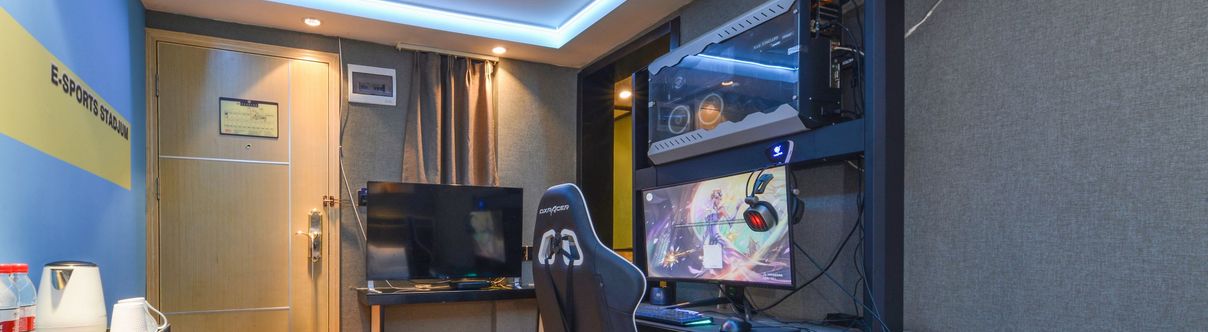 Lain-lain You+ E-sports Hotel