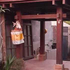 Hotel Main Pic 1 Yastra Yana Homestay, Khách sạn The River Café at Maya Ubud