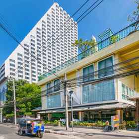 Hotel Main Pic 1 Royal Ivory Sukhumvit Nana, Hospital Hotels