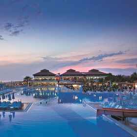 NENA CLUB HOTEL1 , 飯店阿里巴巴巴扎