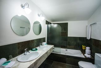 其他 4 Read''S Hotel & Vespasian