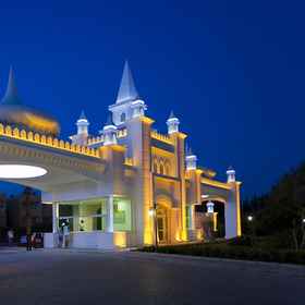 KAMELYA K CLUB1 , 飯店Dragon Bar