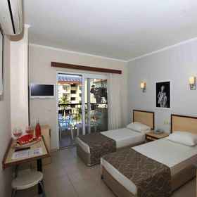 Sun City Apart Hotel1 , 飯店马纳夫加特区