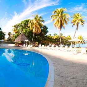 PARADISE PUERTO LA CRUZ1 , 飯店安索阿特吉州