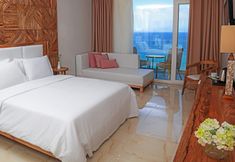 Others 5 MYTHOS PALACE