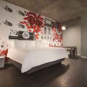 Radisson RED Portland Downtown 1, Hotel Pioneer Courthouse Square