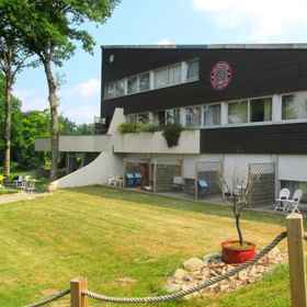 Logis Hotel Les Gravades Ussel 1, 앙리 퀘유 레지스탕스 박물관 호텔