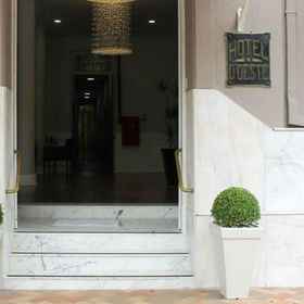 Mova Hotel d'Oeste - Localizado em Frente a Praça Principal da Cidade, na área Central - Pé na Praça1 , 飯店波苏斯迪卡尔达斯购物中心