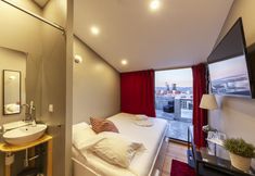 Lainnya 3 THE BRIDGE HOSTEL