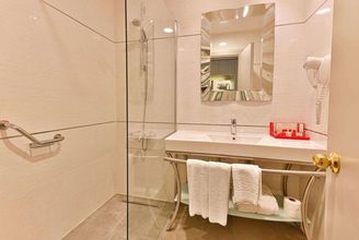 Others 4 Ramada Hotel and Suites Istanbul Atakoy