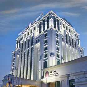 RETAJ ROYAL HOTEL AIRPORT ISTA1 , 飯店叶尼博斯纳