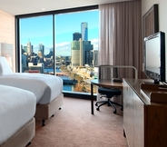 Bedroom 2 HILTON MELBOURNE SOUTH WHARF HOTEL