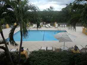 Swimming Pool 4 HAMPTON INN KEY LARGO, FL