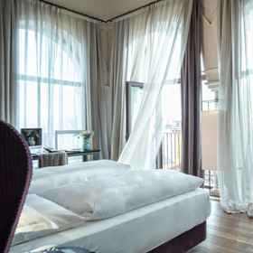 COOLROOMS PALACIO VILLAPANES 1, Hotel Alcalá del Río