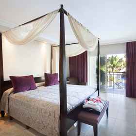 MAJESTIC ELEGANCE PUNTA CANA - 성인 전용 1, Borrachon 호텔