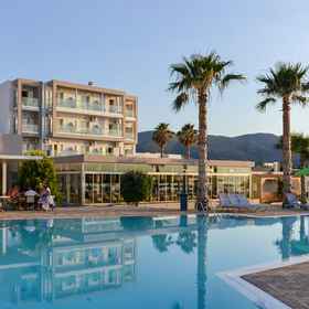 Carolina Mare 1, โรงแรม & ที่พัก Dimos Gortyna