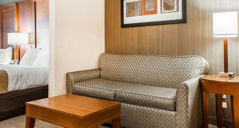 อื่นๆ 2 Comfort Suites Buffalo Airport