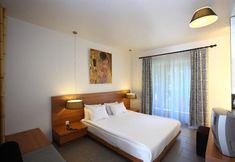 Lain-lain 6 MAGNIFIC CHECK-IN AND CHILL-OUT