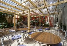 기타 4 Arenal Pins