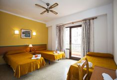 기타 5 Arenal Pins